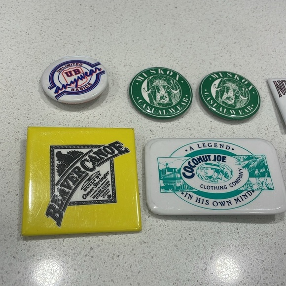 Vintage Clothing Brand Pins - Picture 2 of 12